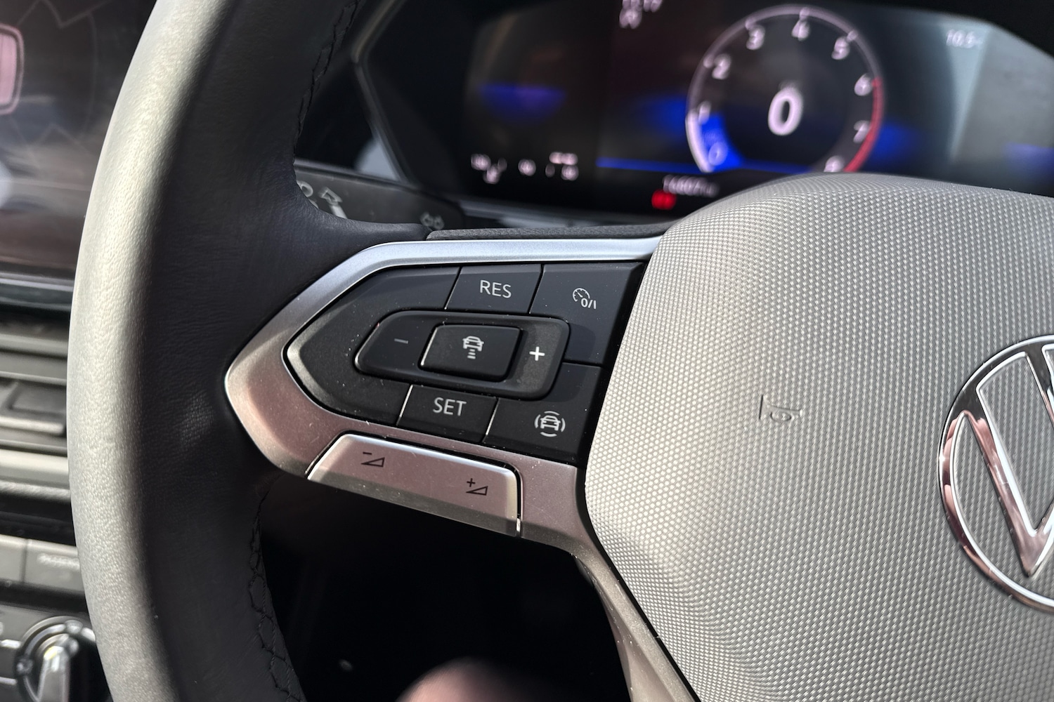 Used Volkswagen T-Cross 2023 for sale - 76675808: Photo 18