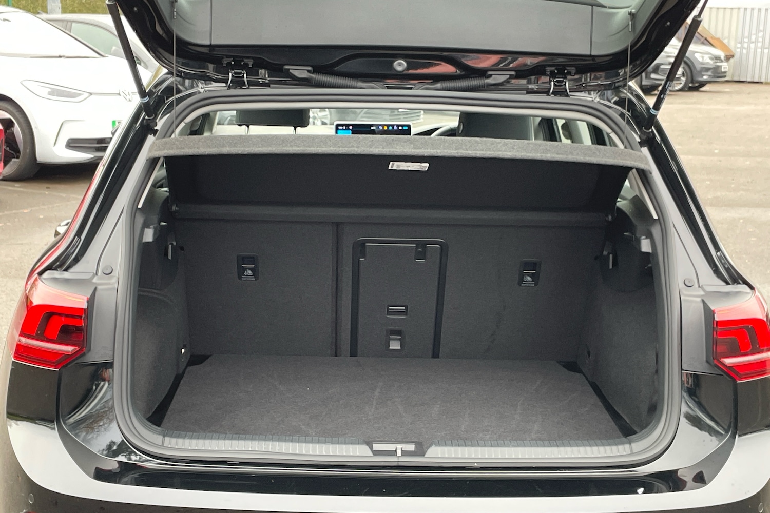 Used Volkswagen Golf 2024 for sale - 77770790: Photo 12