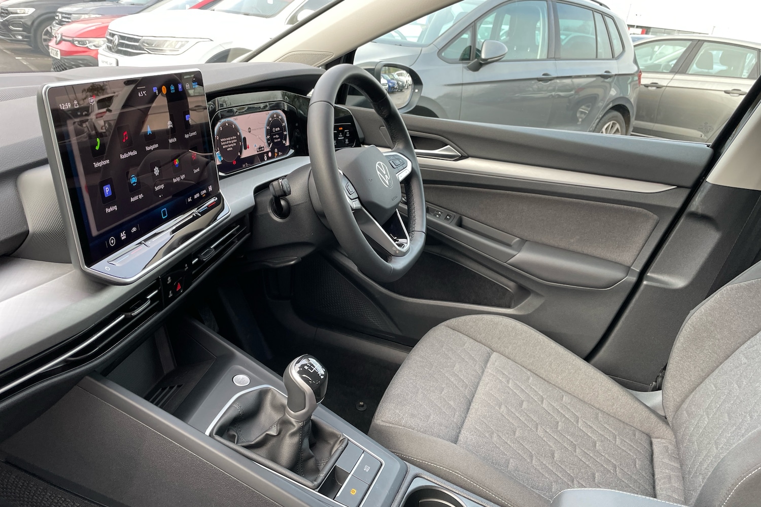 Used Volkswagen Golf 2024 for sale - 77770790: Photo 2