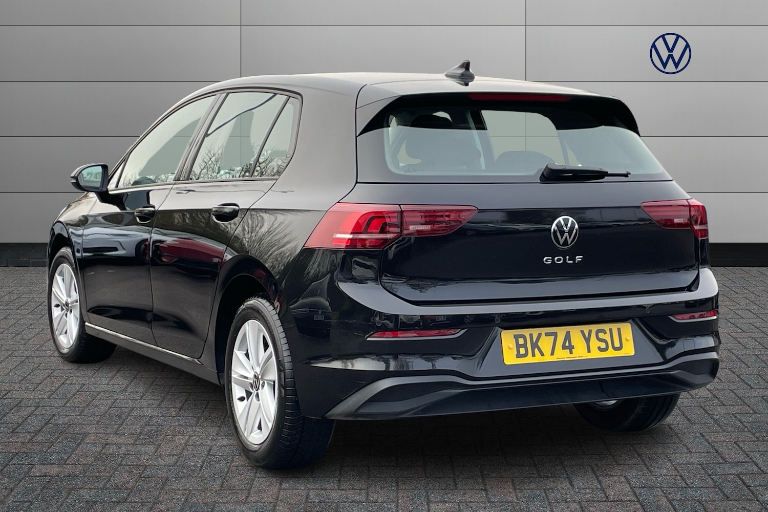 Used Volkswagen Golf 2024 for sale - 77770790: Photo 3