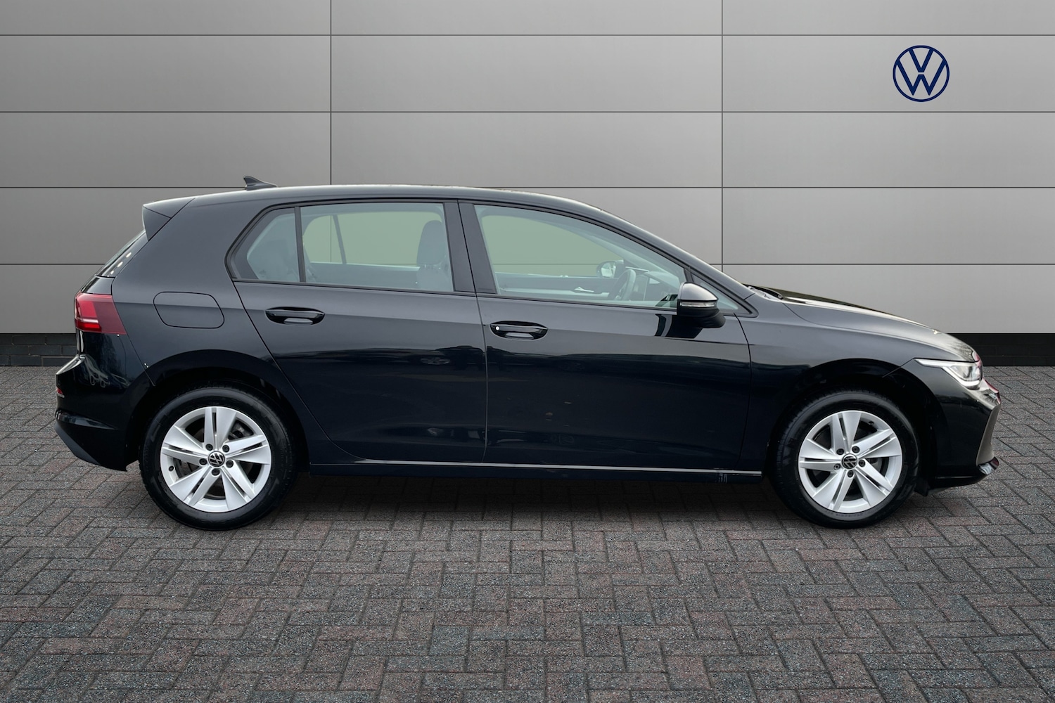 Used Volkswagen Golf 2024 for sale - 77770790: Photo 4