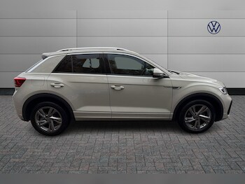 Used Volkswagen T-Roc 2022 for sale - 77067608: Photo