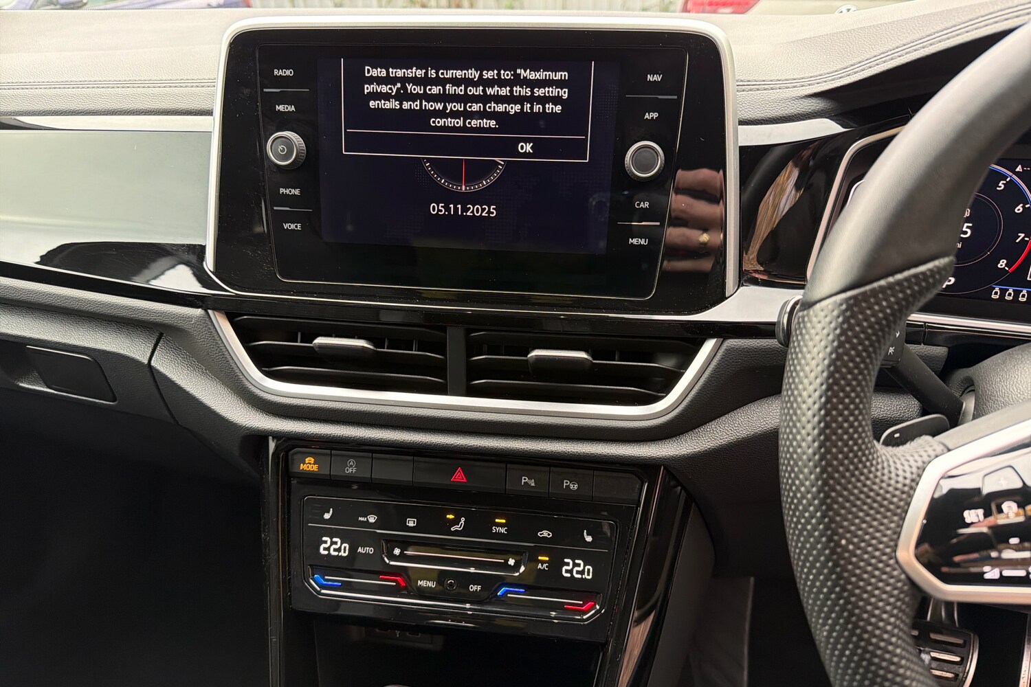 Used Volkswagen T-Roc 2022 for sale - 77067608: Photo 9