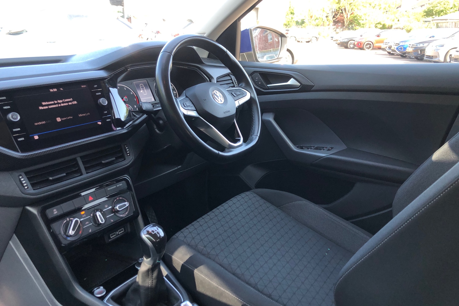Used Volkswagen T-Cross 2019 for sale - 78049389: Photo 2