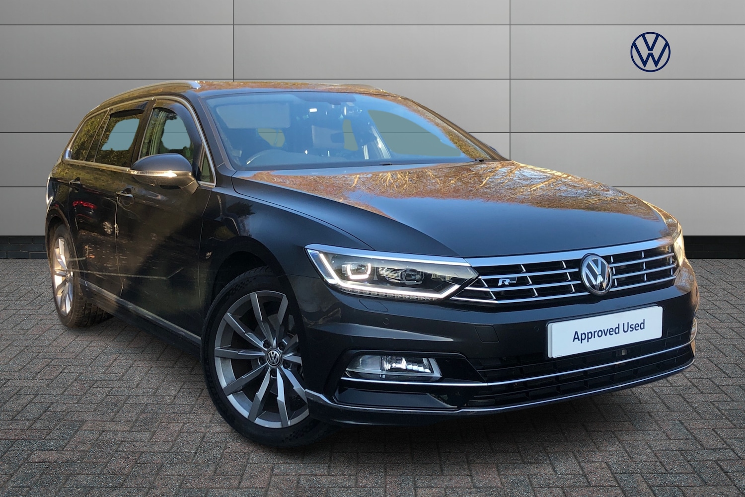 Used Volkswagen Passat 2018 for sale - 76673562: Photo 1