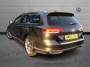 Used Volkswagen Passat 2018 for sale - 76673562: Photo