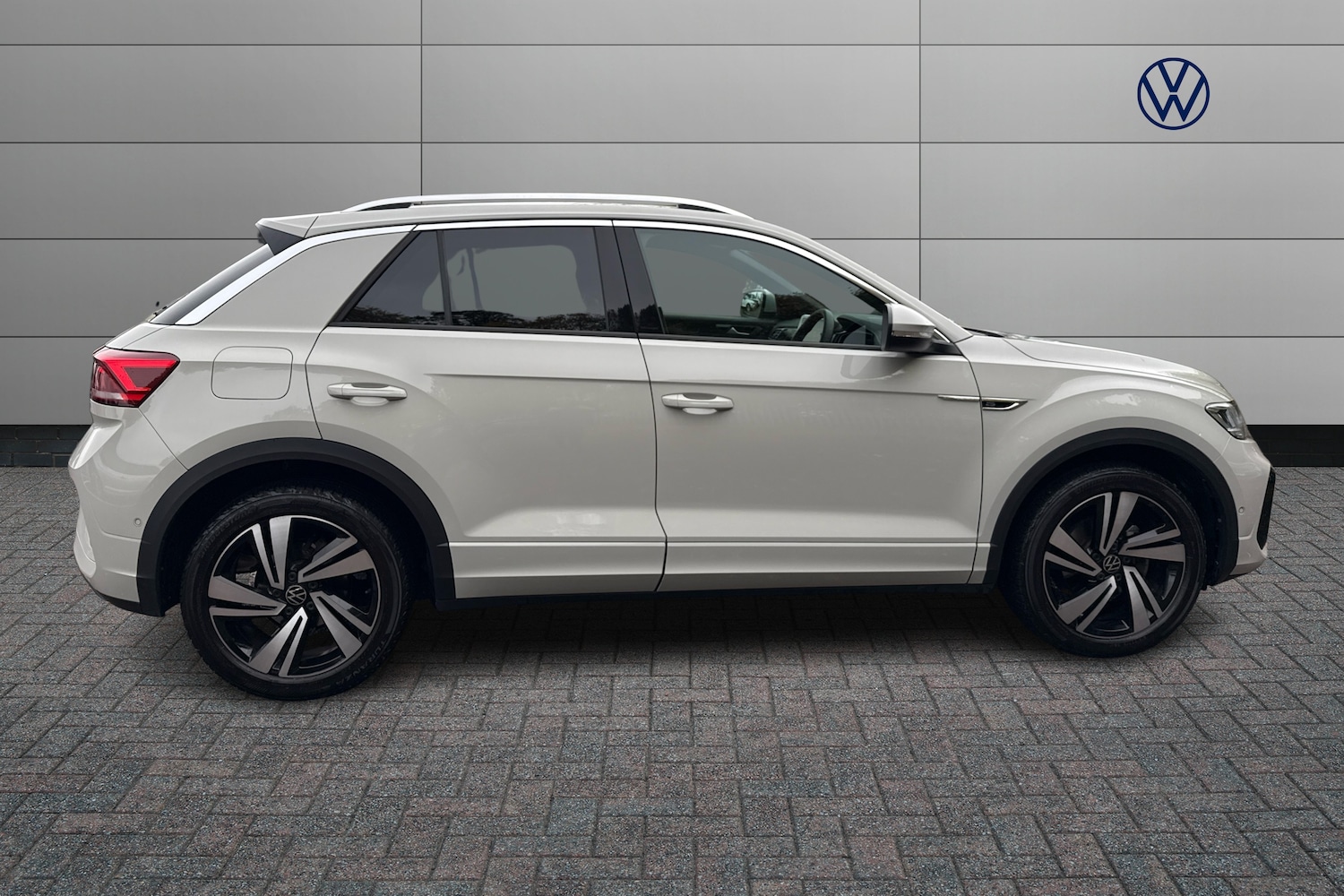 Used Volkswagen T-Roc 2022 for sale - 76674967: Photo 4