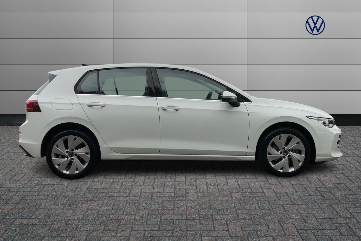 Used Volkswagen Golf 2025 for sale - 76679566: Photo 4