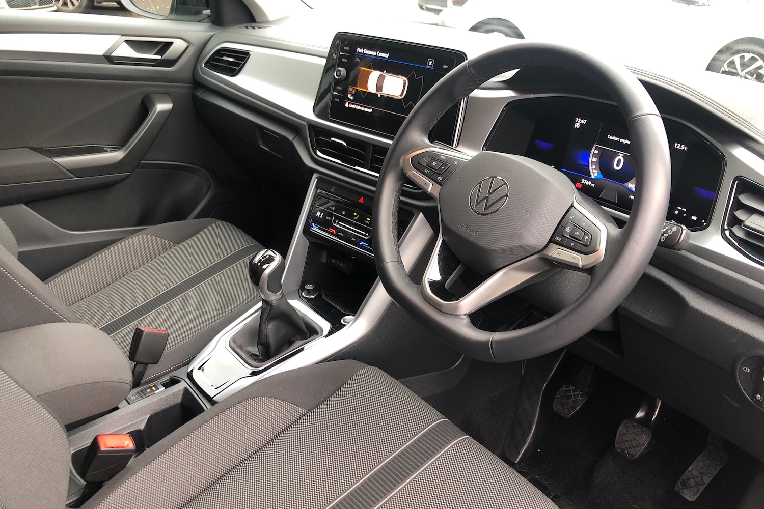 Used Volkswagen T-Roc 2025 for sale - 77042702: Photo 6