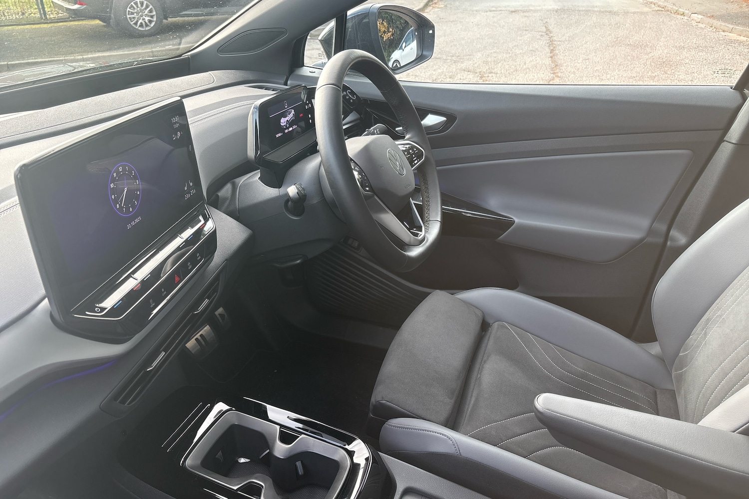 Used Volkswagen ID.5 2025 for sale - 76680292: Photo 2