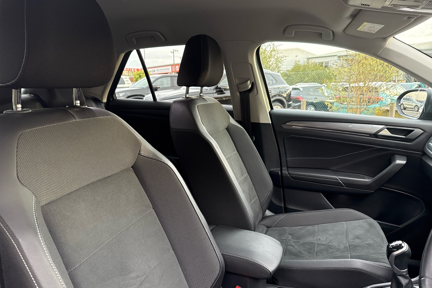 Used Volkswagen T-Roc 2022 for sale - 76563290: Photo 13