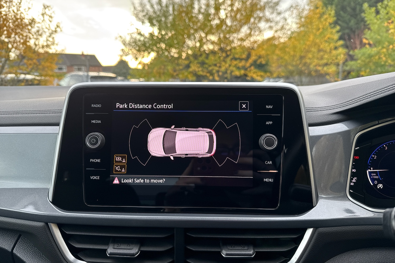 Used Volkswagen T-Roc 2022 for sale - 76563290: Photo 18