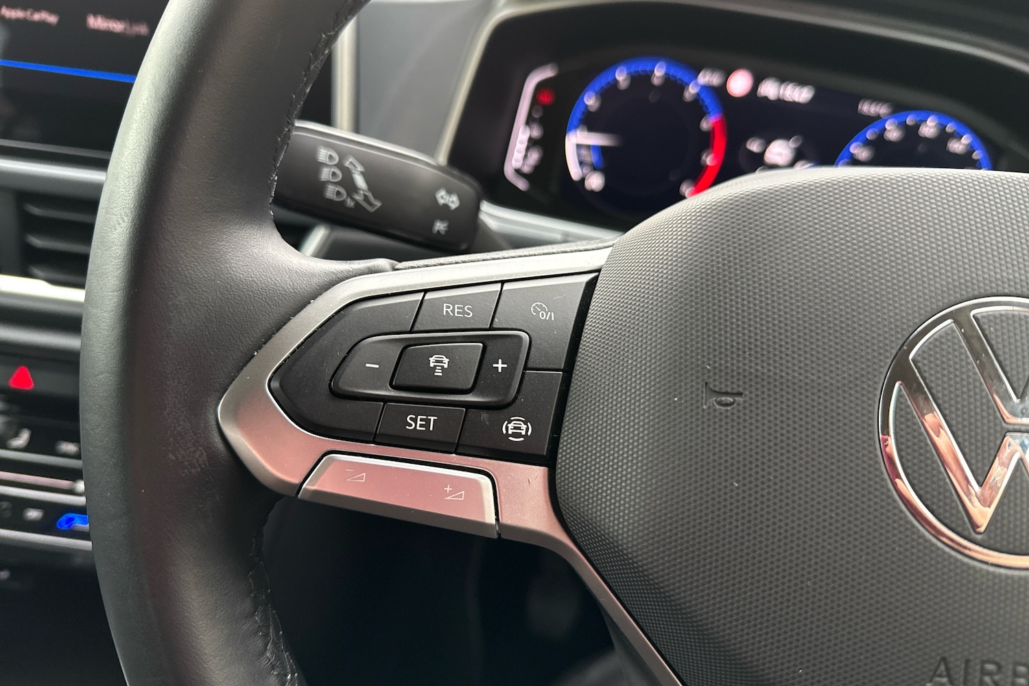 Used Volkswagen T-Roc 2022 for sale - 76563290: Photo 19