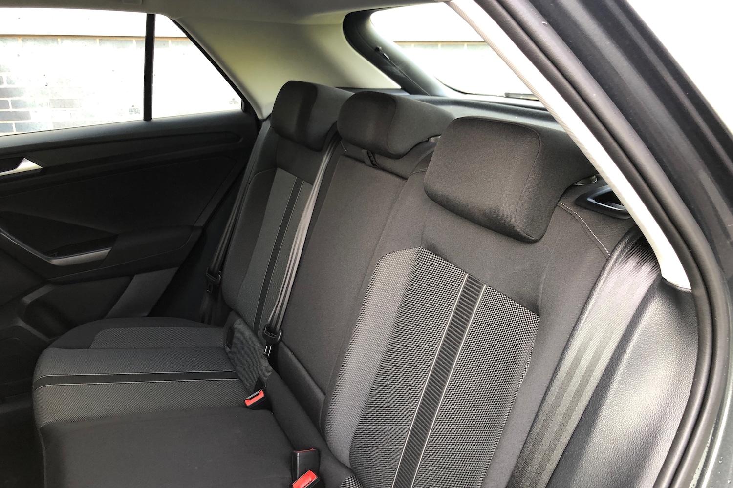 Used Volkswagen T-Roc 2024 for sale - 76677446: Photo 11