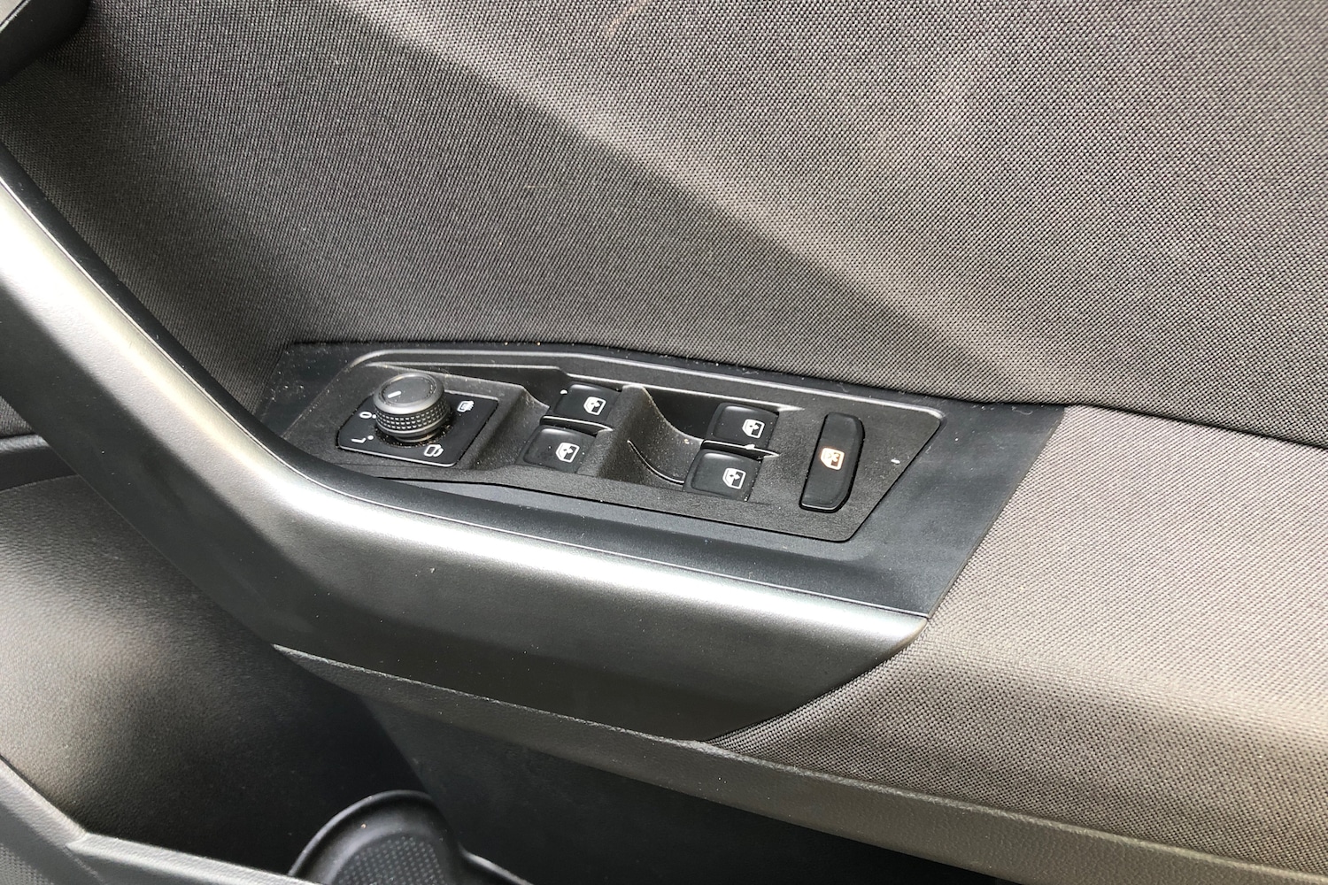 Used Volkswagen T-Roc 2024 for sale - 76677446: Photo 13