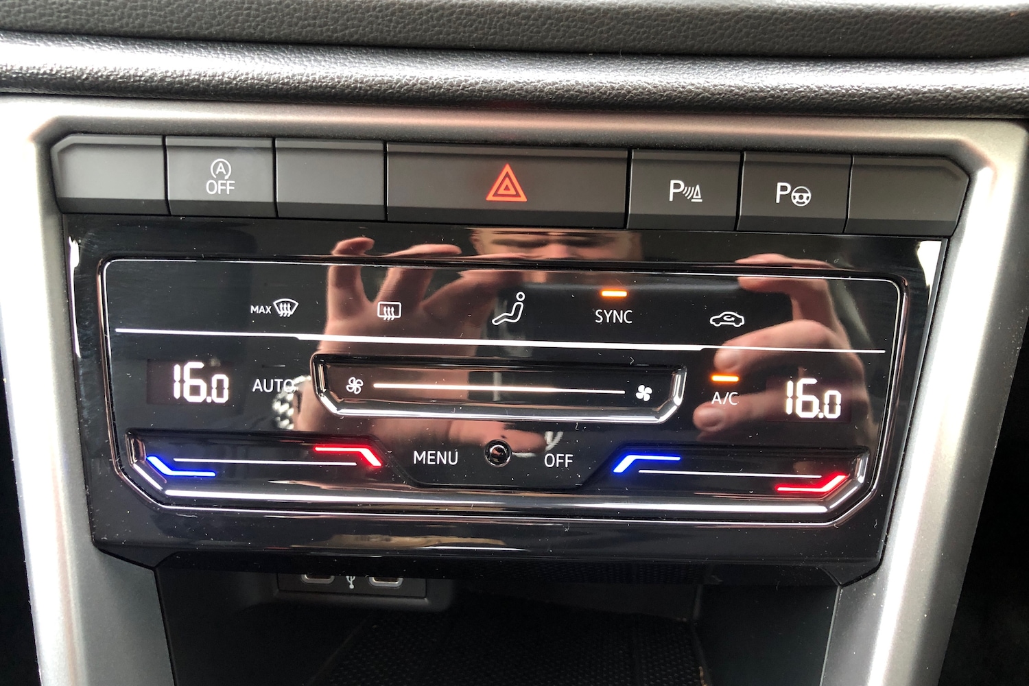 Used Volkswagen T-Roc 2024 for sale - 76677446: Photo 20