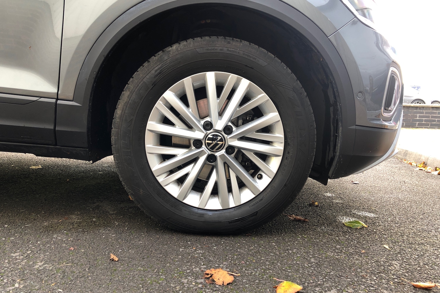 Used Volkswagen T-Roc 2024 for sale - 76677446: Photo 5