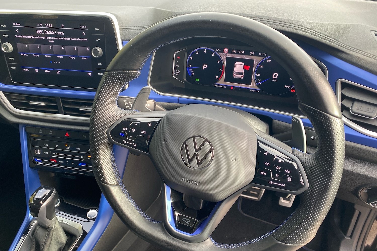 Used Volkswagen T-Roc 2023 for sale - 76676328: Photo 15