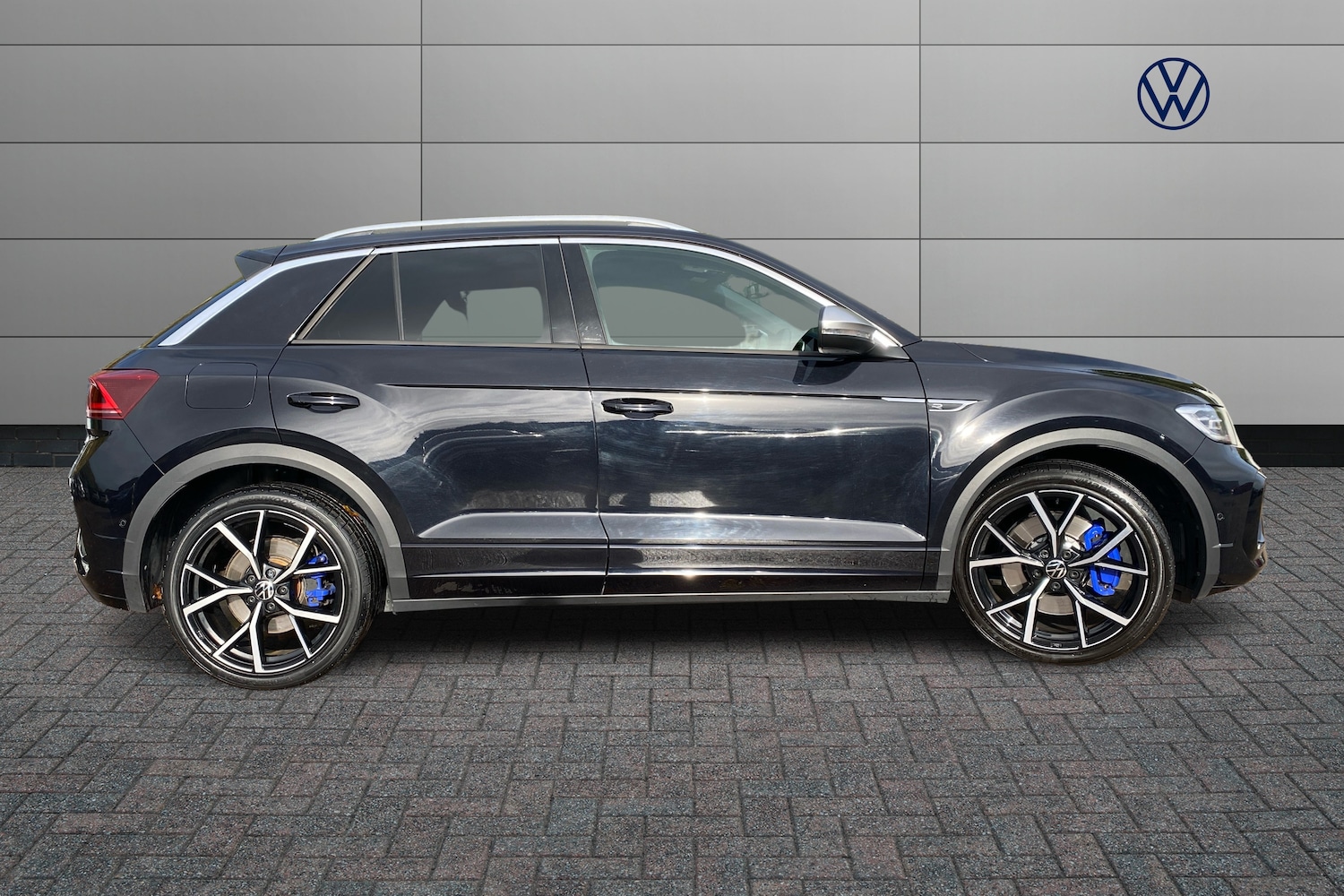 Used Volkswagen T-Roc 2023 for sale - 76676328: Photo 4