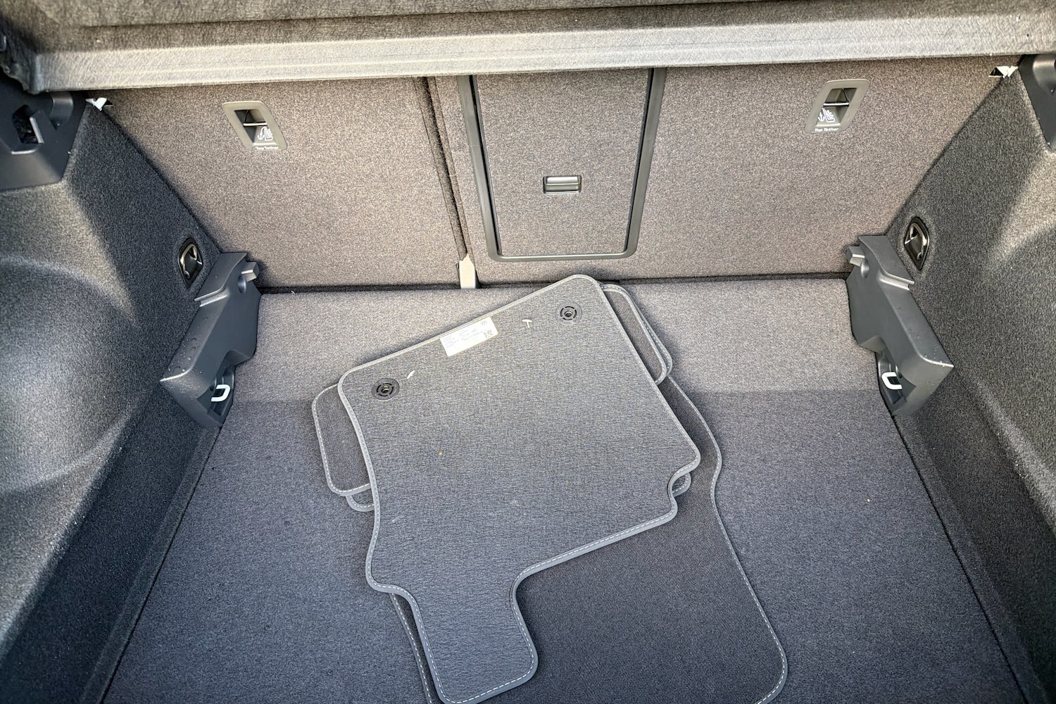 Used Volkswagen T-Roc 2025 for sale - 77218346: Photo 12