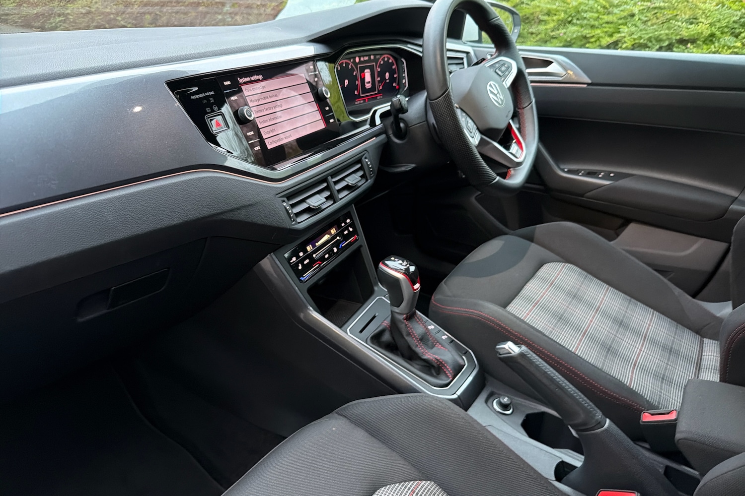 Used Volkswagen Polo 2024 for sale - 77231740: Photo 2