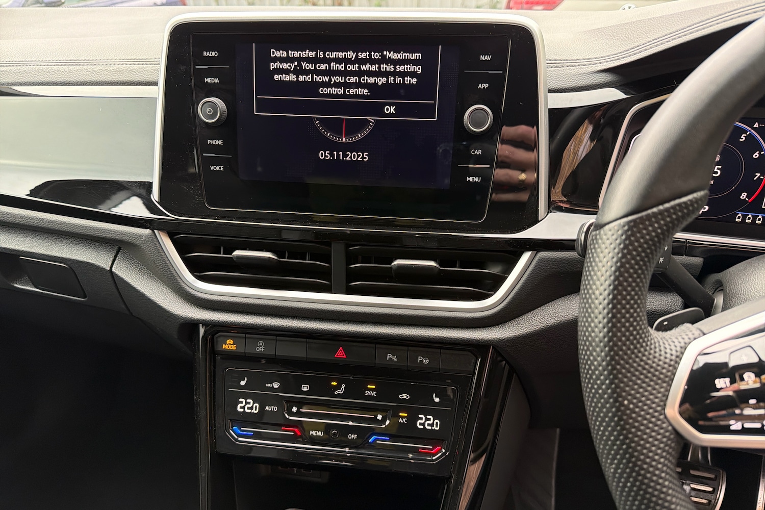 Used Volkswagen T-Roc 2022 for sale - 76674807: Photo 9