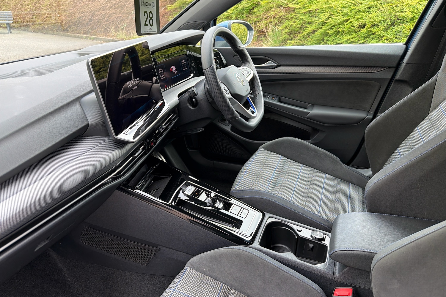 Used Volkswagen Golf 2025 for sale - 77910913: Photo 2