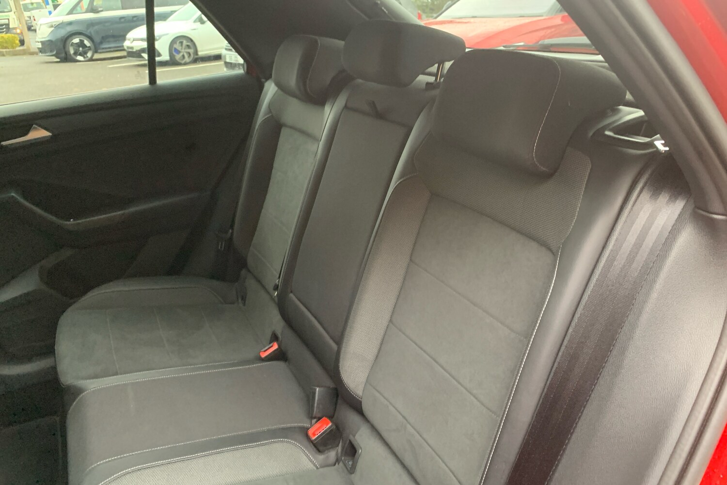 Used Volkswagen T-Roc 2022 for sale - 76674860: Photo 11