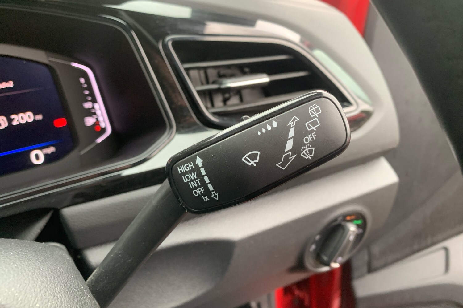 Used Volkswagen T-Roc 2022 for sale - 76674860: Photo 14