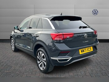 Used Volkswagen T-Roc 2022 for sale - 78352700: Photo