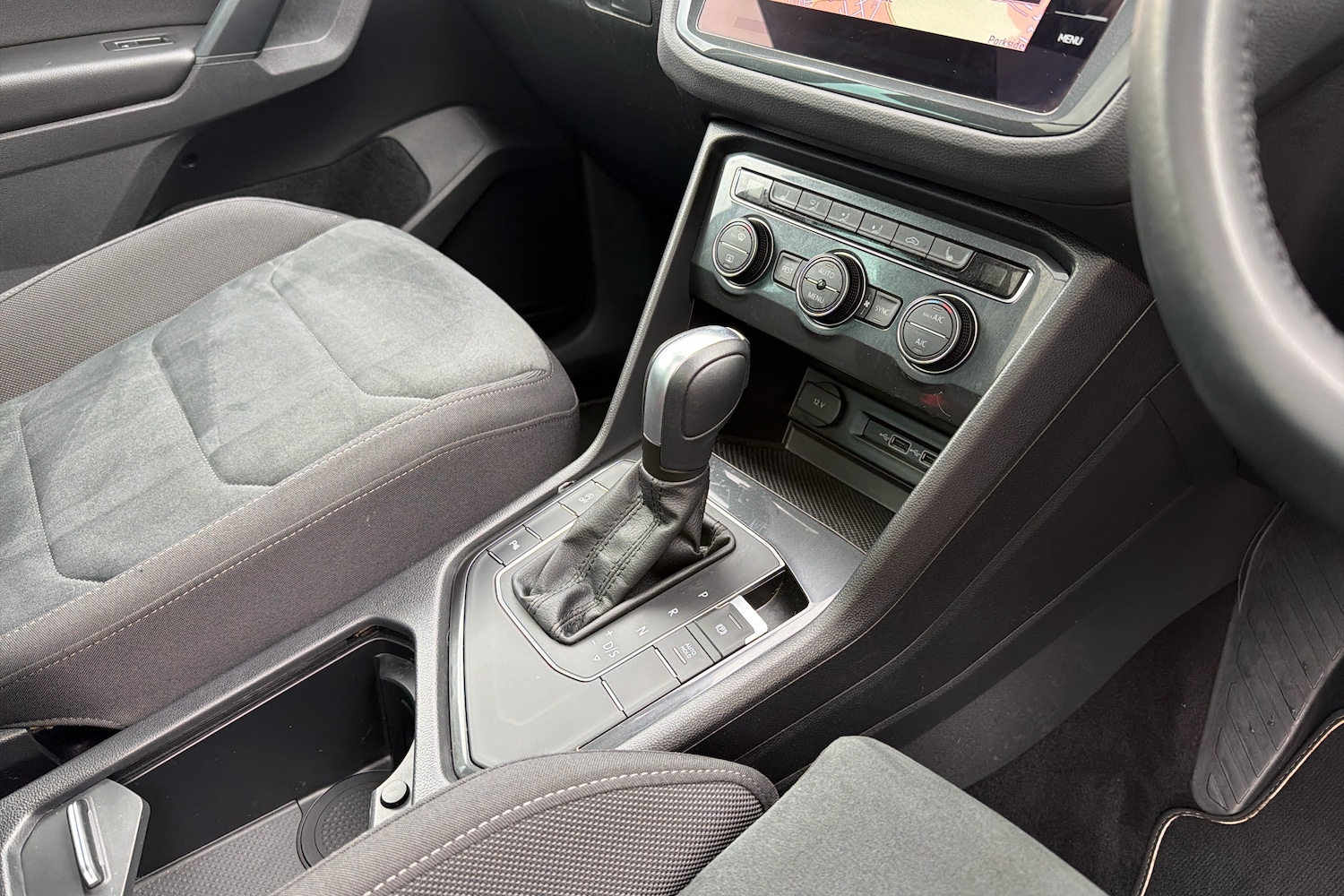 Used Volkswagen Tiguan 2019 for sale - 76673896: Photo 10