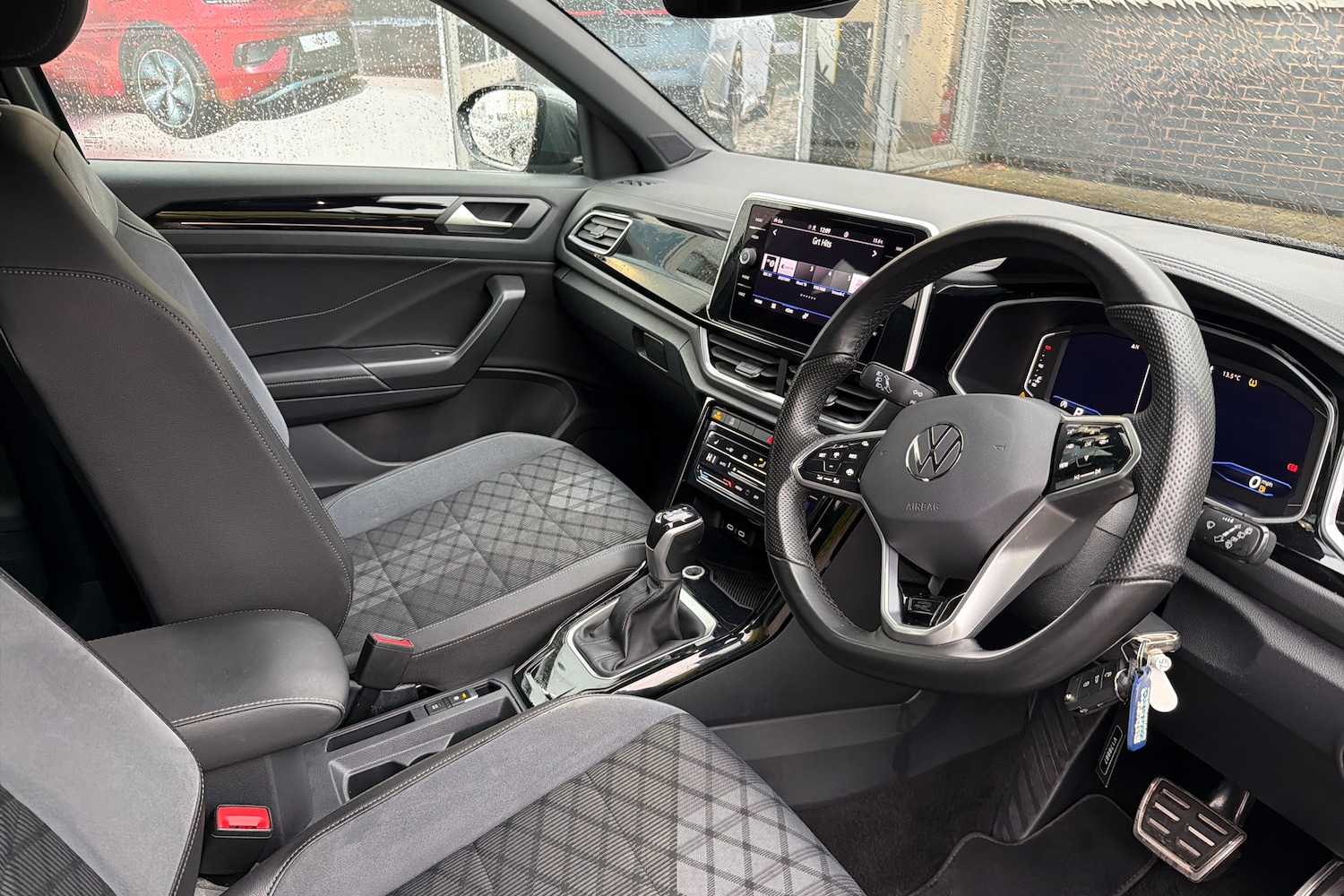 Used Volkswagen T-Roc 2022 for sale - 77442373: Photo 6