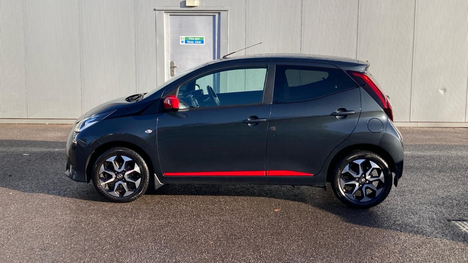 Used Toyota AYGO 2020 for sale - 76680884: Photo 17