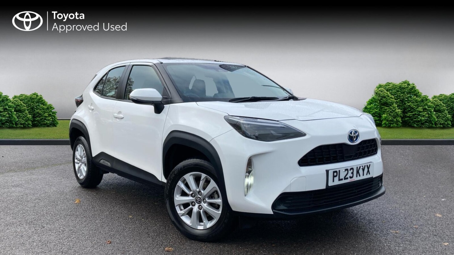 Used Toyota Yaris Cross 2023 for sale - 76676660: Photo 1