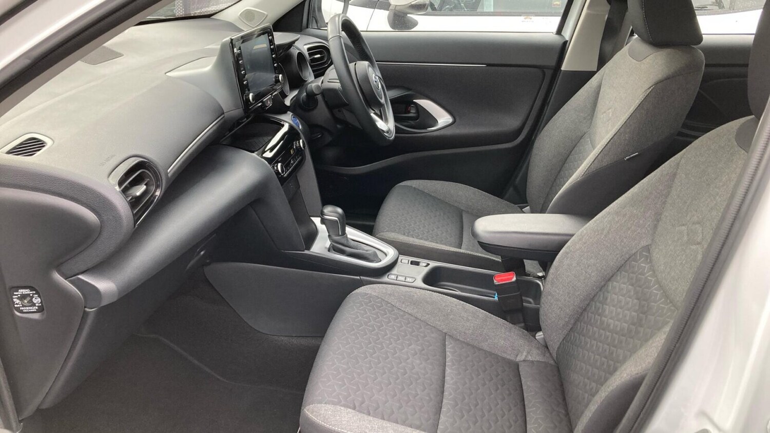 Used Toyota Yaris Cross 2023 for sale - 76676660: Photo 10