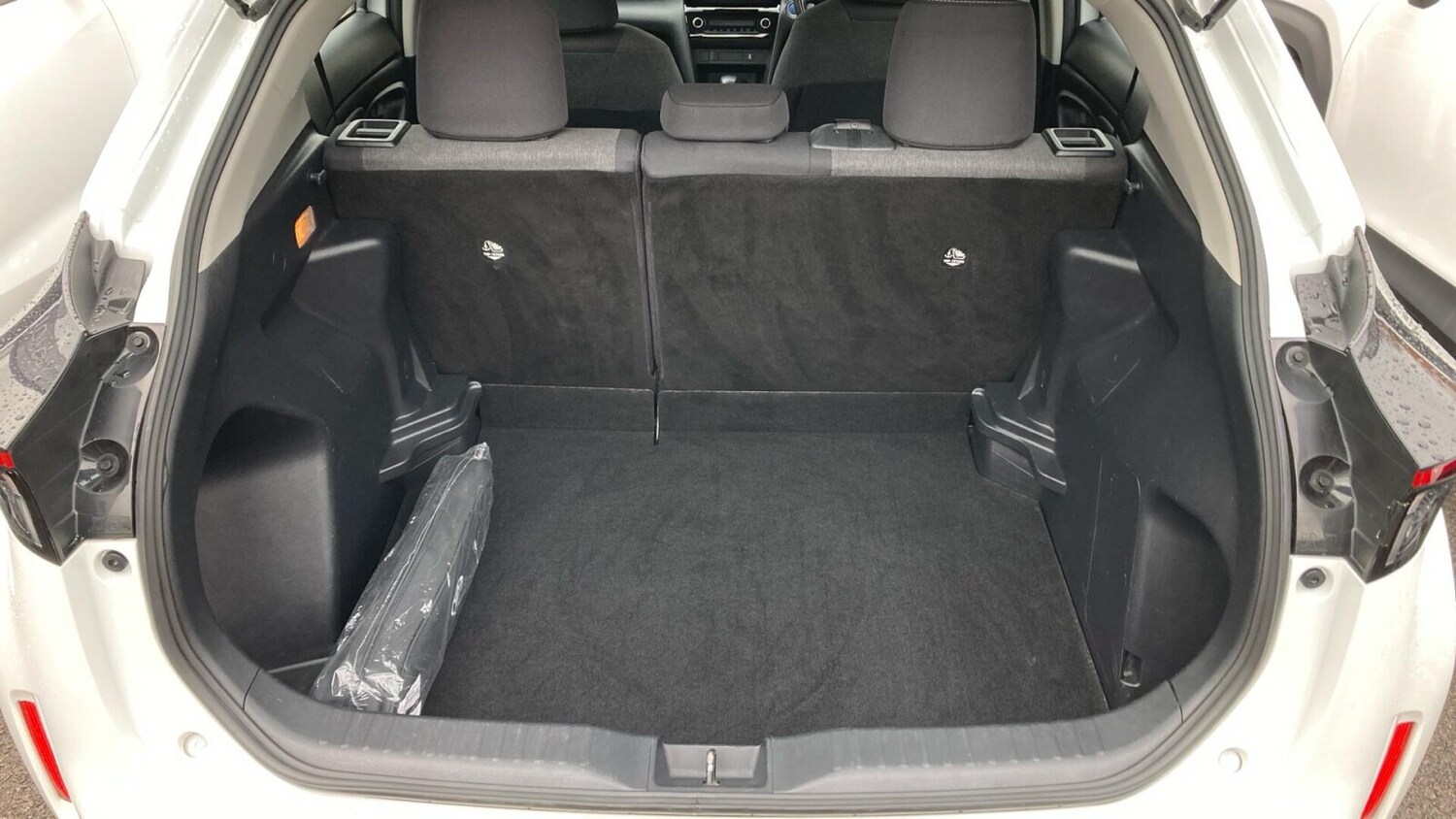 Used Toyota Yaris Cross 2023 for sale - 76676660: Photo 14