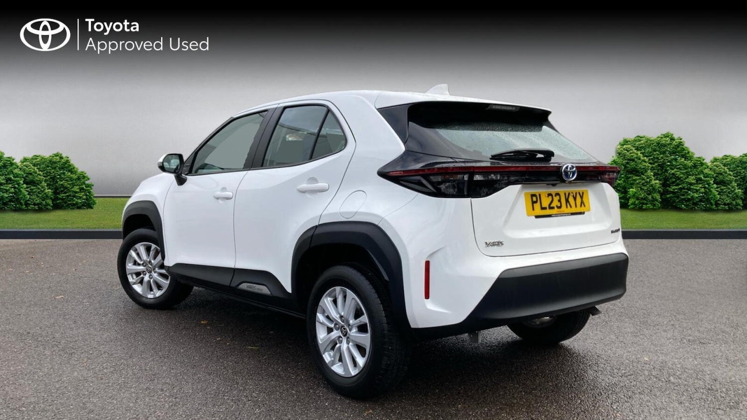 Used Toyota Yaris Cross 2023 for sale - 76676660: Photo 4