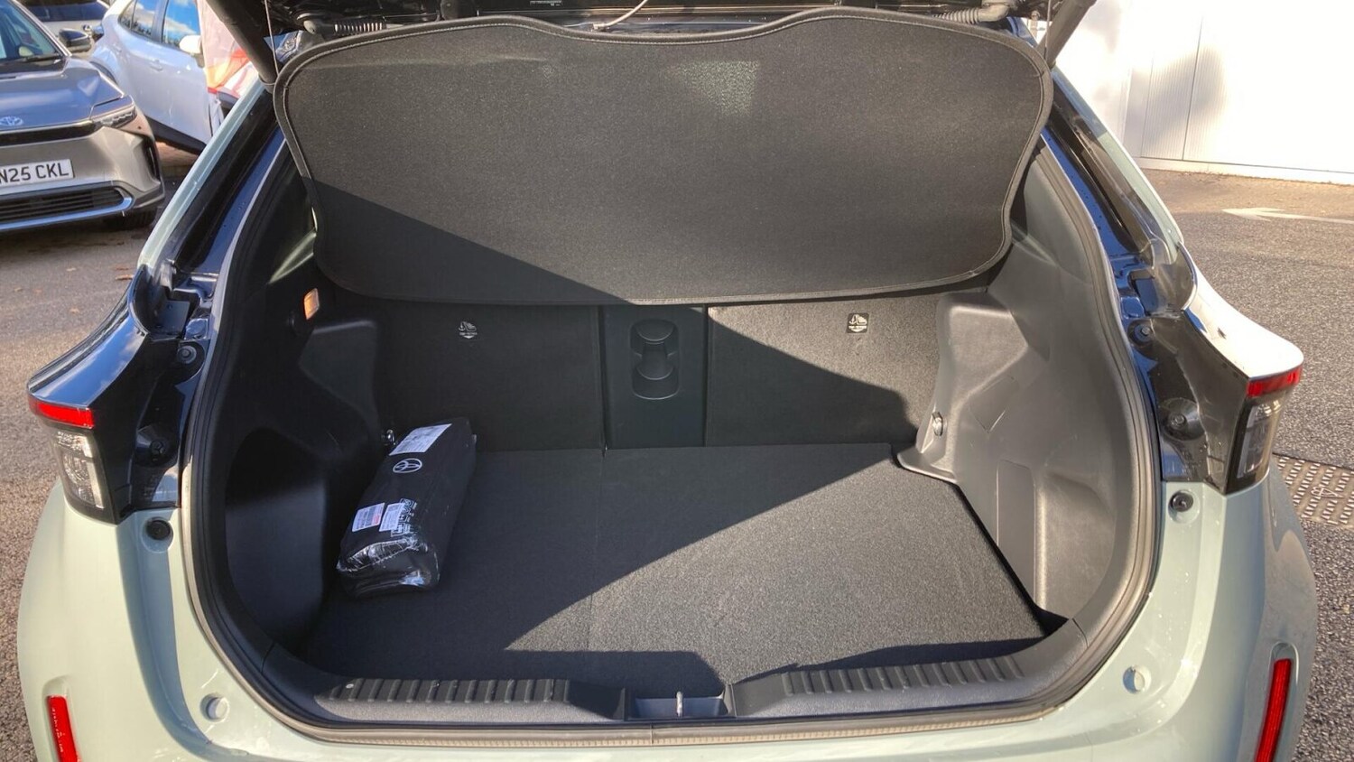 Used Toyota Yaris Cross 2024 for sale - 76803662: Photo 14