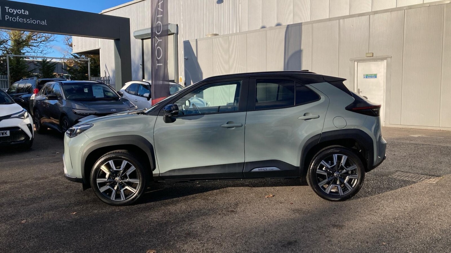 Used Toyota Yaris Cross 2024 for sale - 76803662: Photo 17