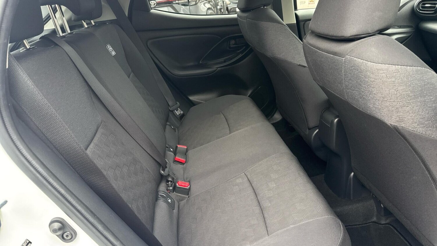 Used Toyota Yaris 2024 for sale - 76678401: Photo 12