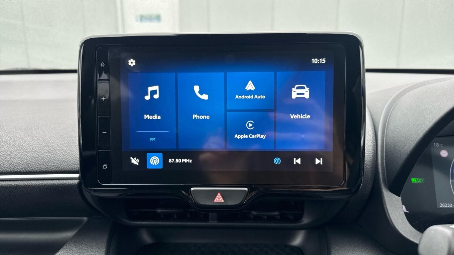 Used Toyota Yaris 2024 for sale - 76678401: Photo 20