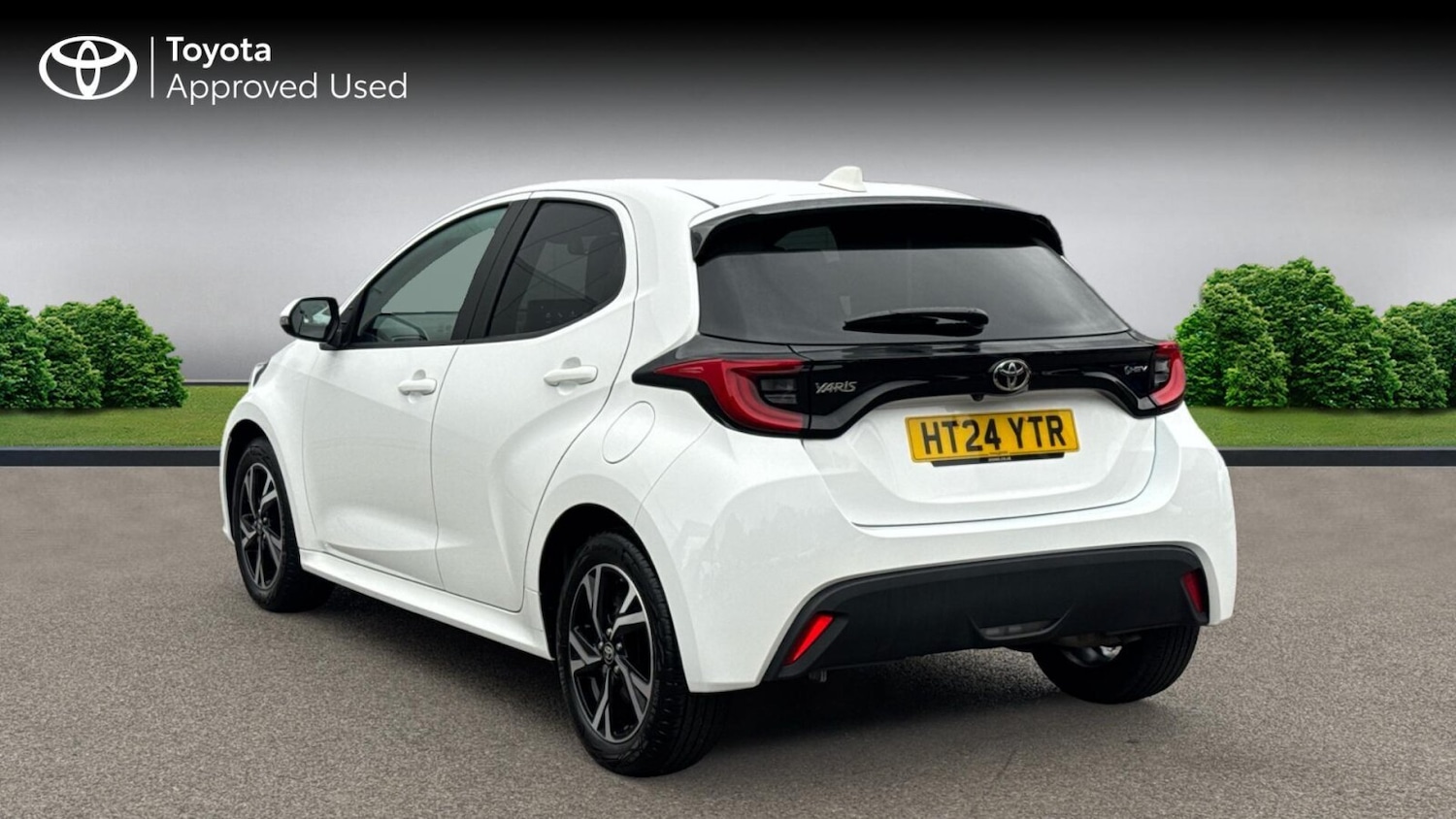 Used Toyota Yaris 2024 for sale - 76678401: Photo 4