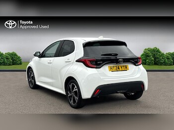 Used Toyota Yaris 2024 for sale - 76678401: Photo