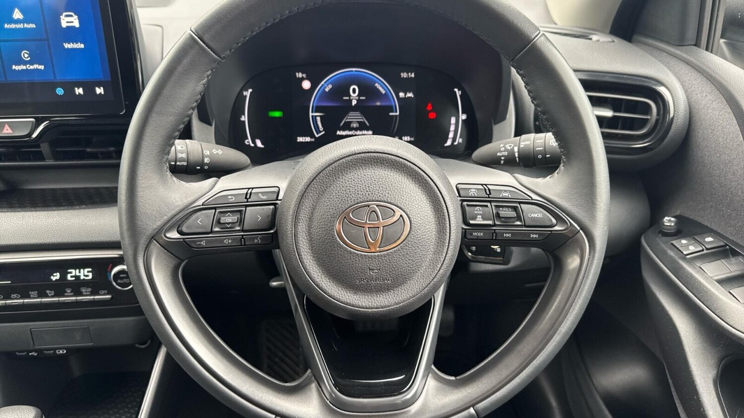 Used Toyota Yaris 2024 for sale - 76678401: Photo 6