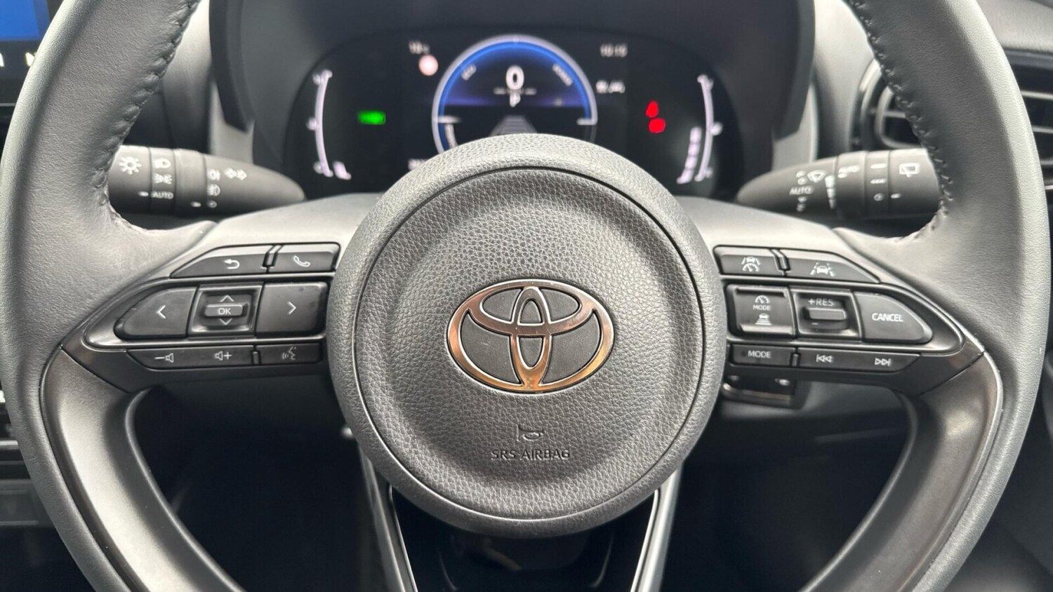 Used Toyota Yaris 2024 for sale - 76678401: Photo 8