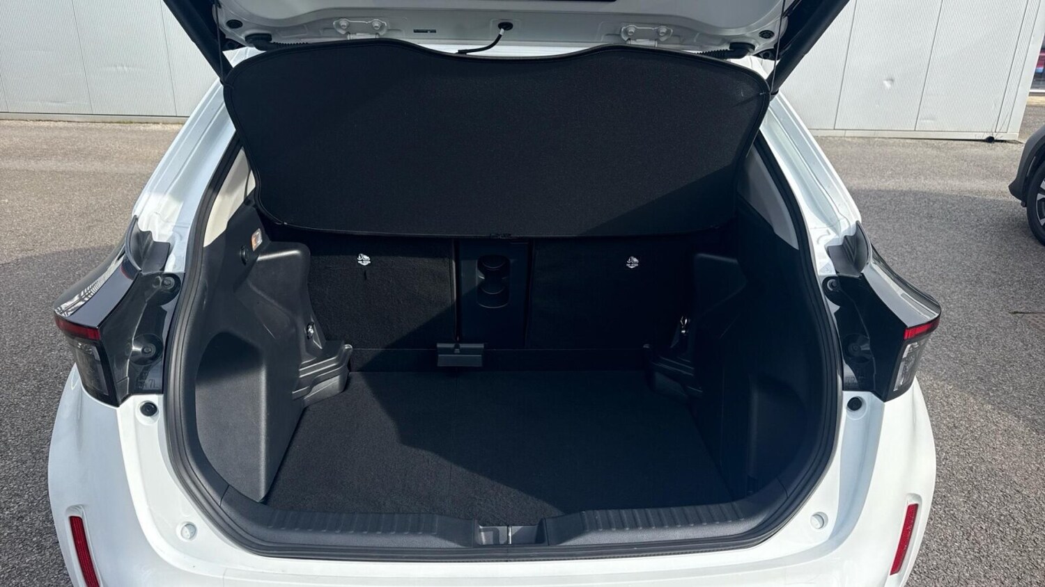 Used Toyota Yaris Cross 2023 for sale - 77826362: Photo 14