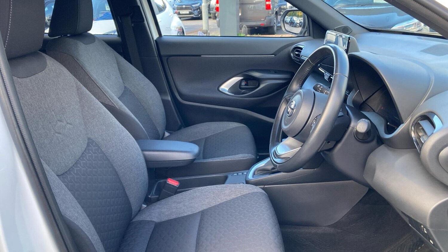 Used Toyota Yaris Cross 2023 for sale - 76675584: Photo 11