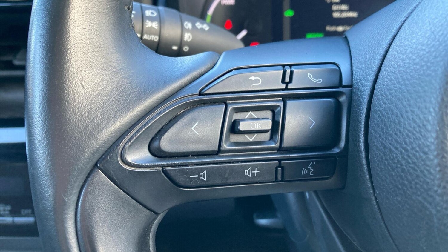 Used Toyota Yaris Cross 2023 for sale - 76675584: Photo 24