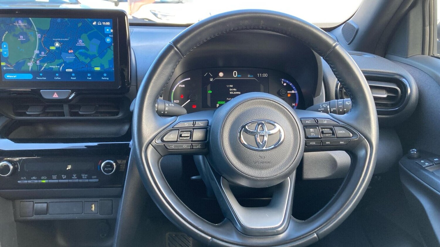 Used Toyota Yaris Cross 2023 for sale - 76675584: Photo 6