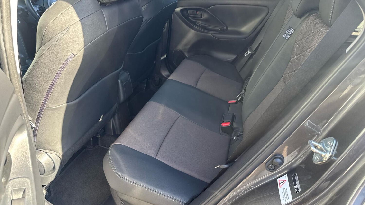 Used Toyota Yaris Cross 2023 for sale - 77954248: Photo 13